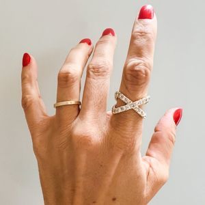 IGI certified 2ctw diamond crossover statement ring, 6.5